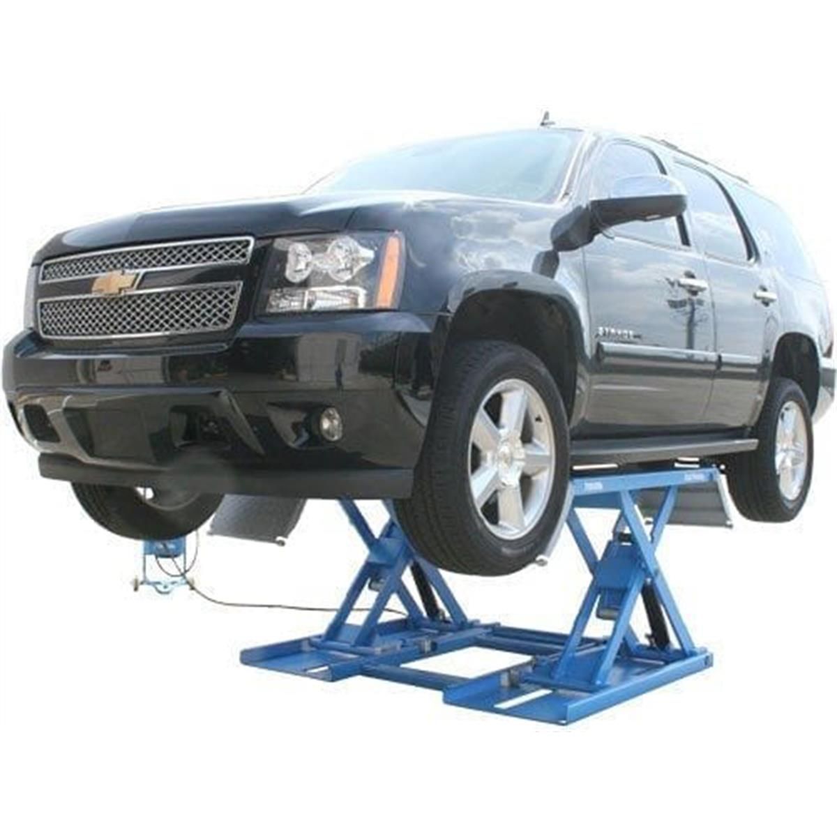 Portable scissor and clear-floor car lifts for compact or low-ceiling garages